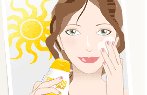 Ilustrao de mulher passando filtro solar no rosto tendo o sol ao fundo.