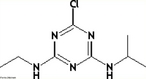 Imagem representando a molécula de atrazina. A atrazina é um herbicida de tipo triazina, usado em plantações de milho, cana-de-açúcar e sorgo para o controlo de ervas daninhas. Herbicida antigo, é ainda empregue devido ao seu baixo custo e porque atua em sinergia quando utilizado com outros herbicidas. É um inibidor do fotossistema II. <br/><br/> Palavras-chave: Molécula. Atrazina. Herbicida. Química sintética.