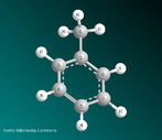 O  Tolueno    um  solvente  aromtico  de  alta  pureza, apresenta com  aparncia  de  lquido  incolor  e  odor caracterstico.  Serve  como  matria-prima  para  obteno  de  derivados  do benzeno,  entre  outras  substncias. Tambm   adicionado  aos combustveis  (como  antidetonante)  e  utilizado  como  solvente  para resinas, borrachas, pinturas e revestimentos. Uma das caractersticas principais deste produto  a sua rpida evaporao, combinando com um alto poder de solvncia.