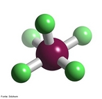 Representação em 3D da molécula de BrF5. É um gás liquefeito, incolor de odor irritante. Reage violentamente com água liberando fluoreto de hidrogênio, um gás extremamente irritante e corrosivo. É um composto muito reativo que reage com todos os elementos conhecidos, exceto gases inertes (família 8A), nitrogênio e oxigênio. Não é inflamável, porém , pode formar gases tóxicos e irritantes de fluoreto de hidrogênio e fluoreto de bromo, e, quando em contato com combustíveis, pode causar fogo. Reage violentamente com muitos metais e materiais de construção como madeira, vidro e alguns plásticos. BrF5 reage com o difluoreto de criptônio formando compostos com o íon extremamente reativo BrF6+, que contém bromo no estado de oxidação +7. <br/><br/> Palavras-chave: Pentafluoreto de bromo. Molécula. Tabela periódica.